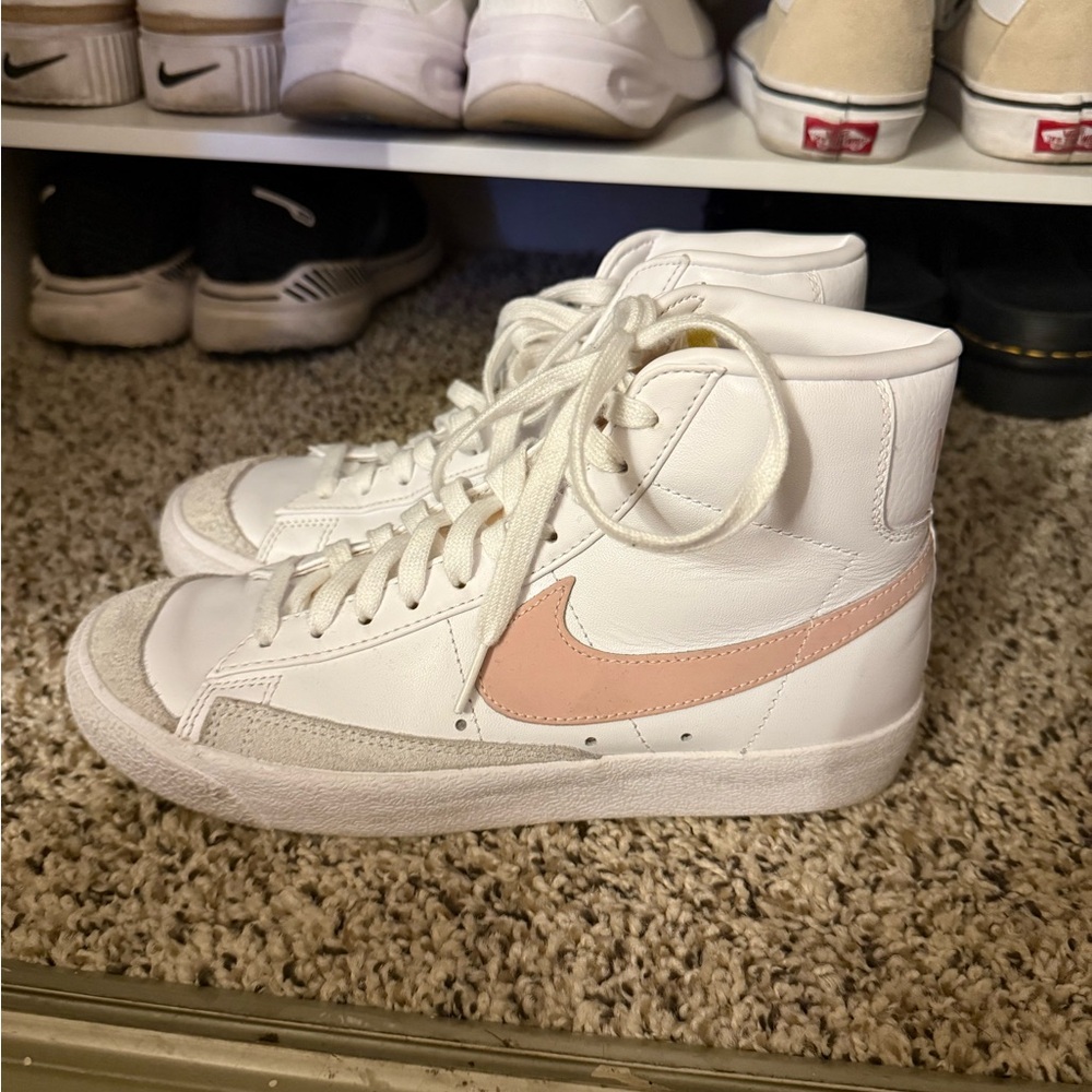Women’s Nike Blazer Mid ‘77